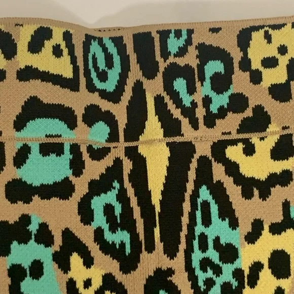 BCBG Maxaria High waisted skirt - Picture 4 of 5